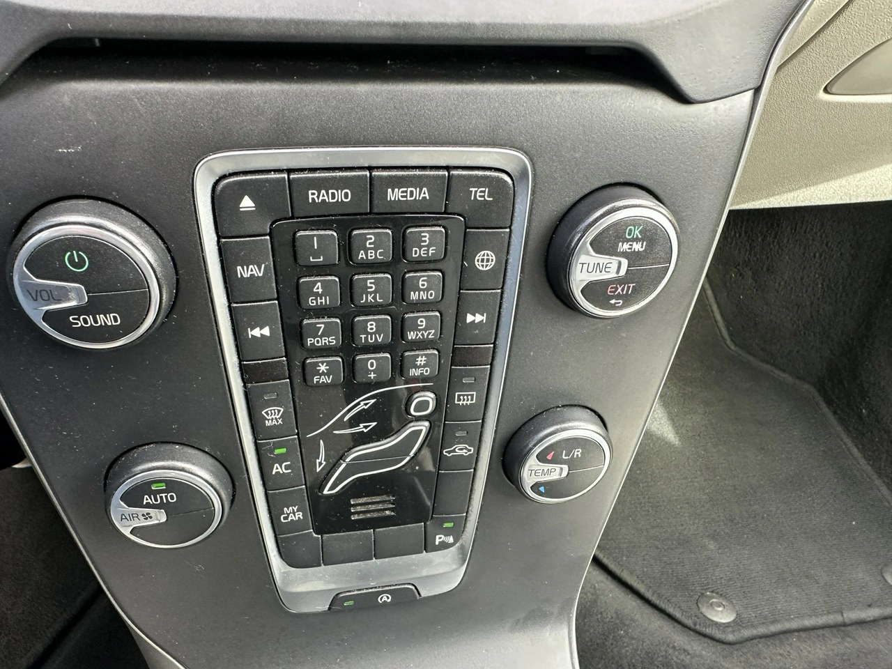 Volvo V40 - Zdjęcie 19