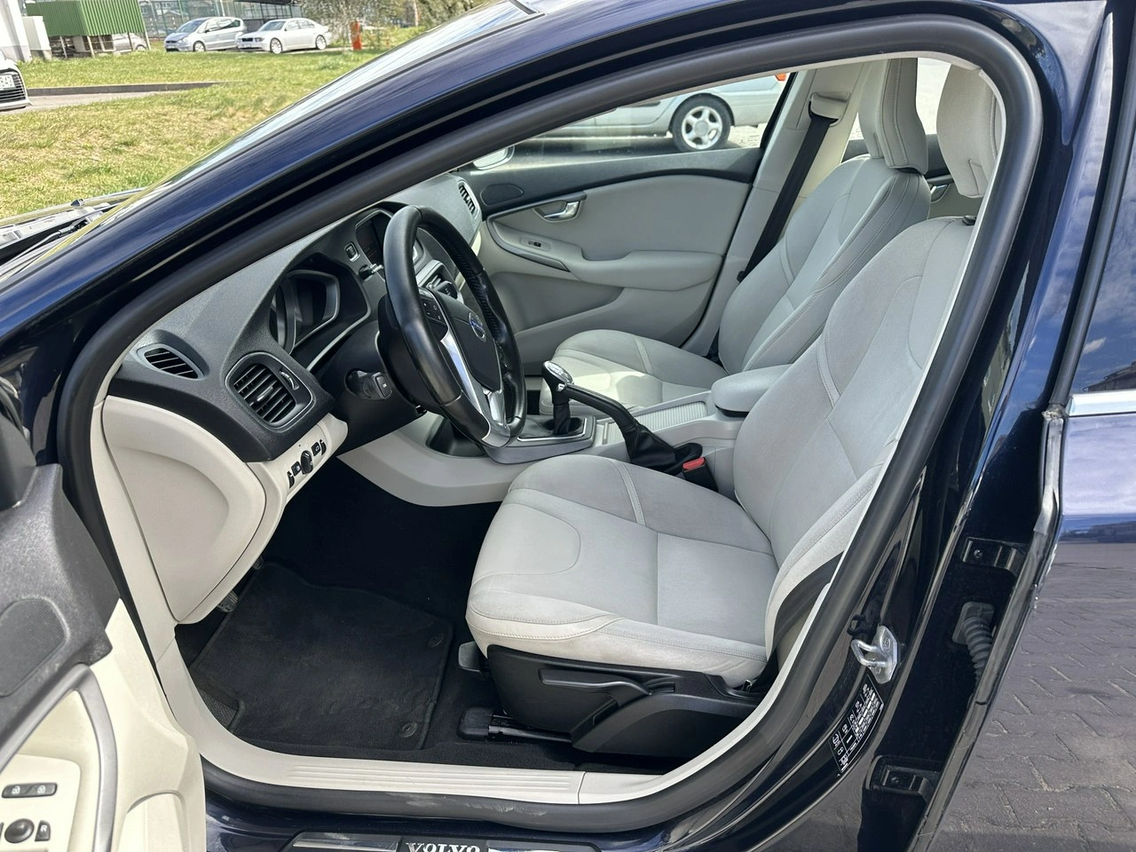 Volvo V40 - Zdjęcie 7