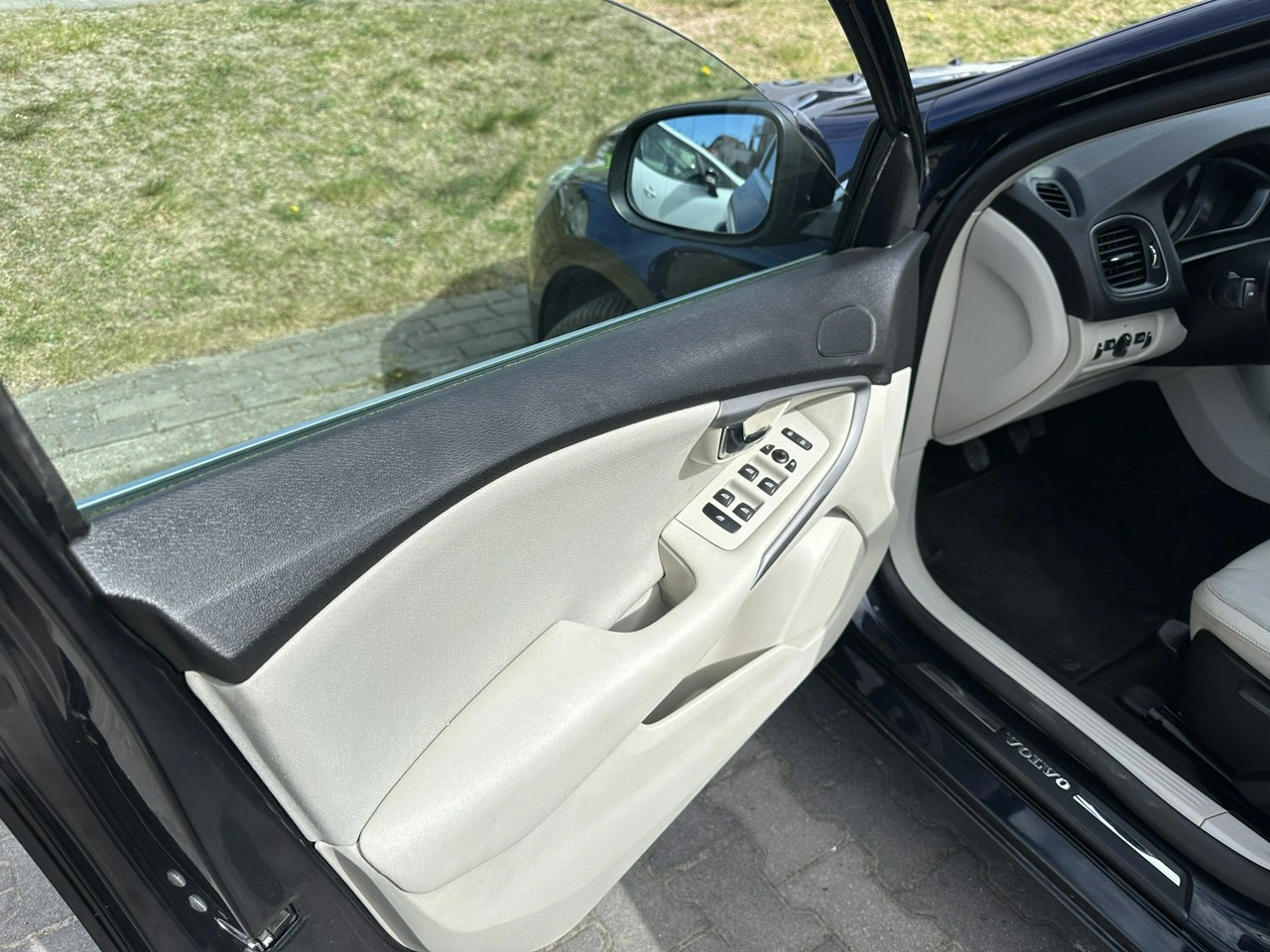 Volvo V40 - Zdjęcie 8