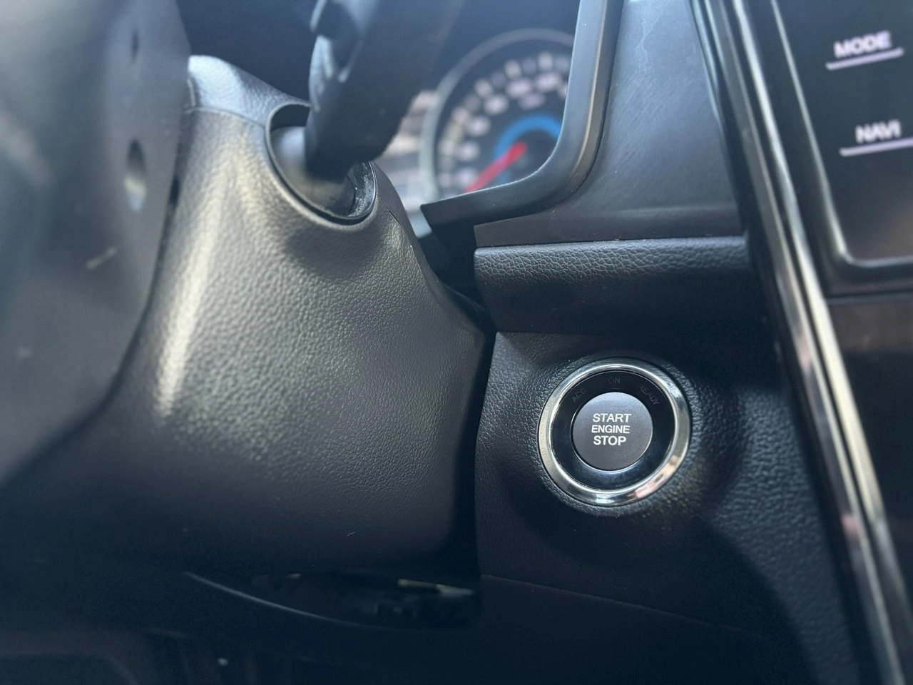 SsangYong Tivoli - Zdjęcie 12