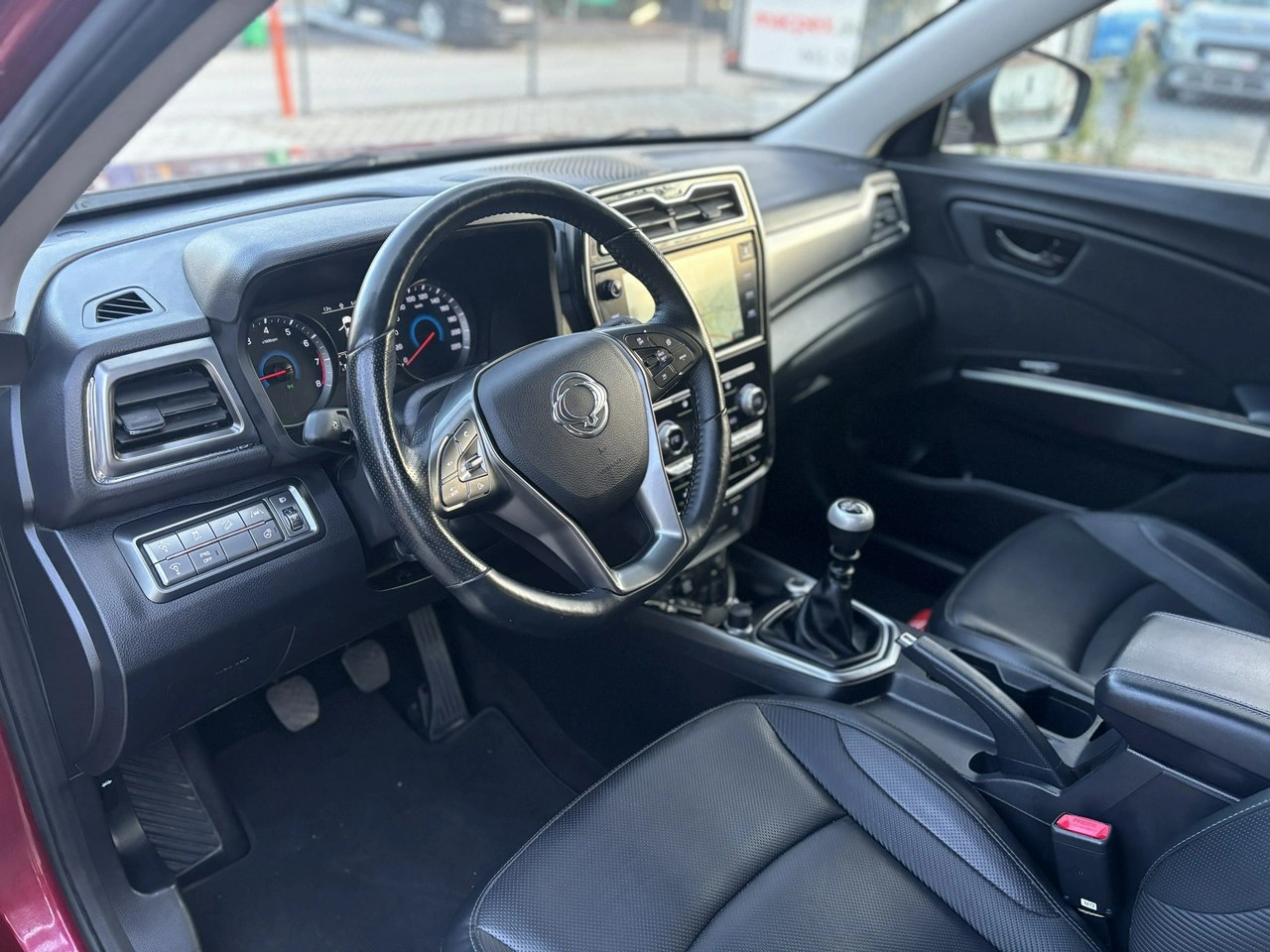 SsangYong Tivoli - Zdjęcie 6