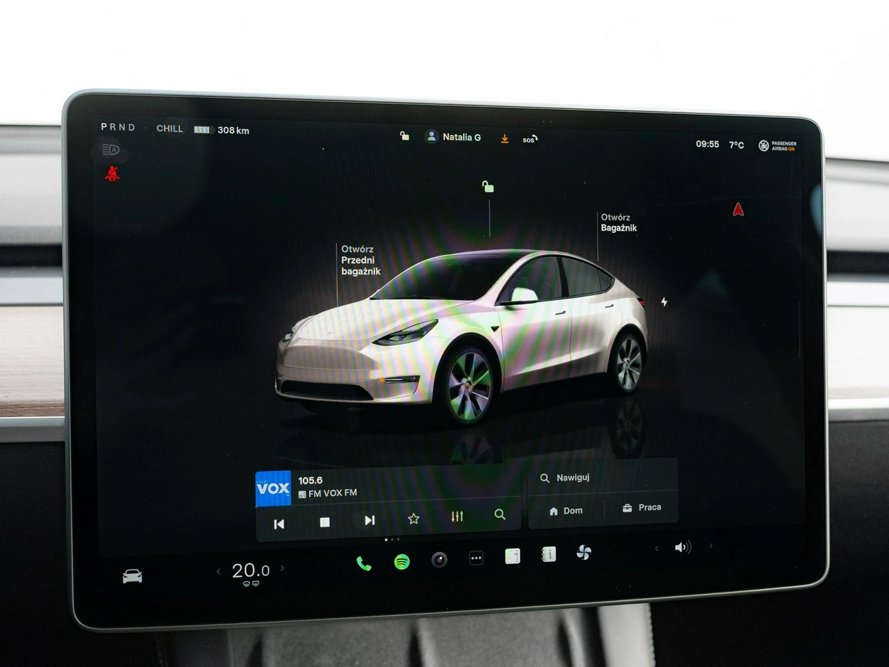 Tesla Y - Zdjęcie 13