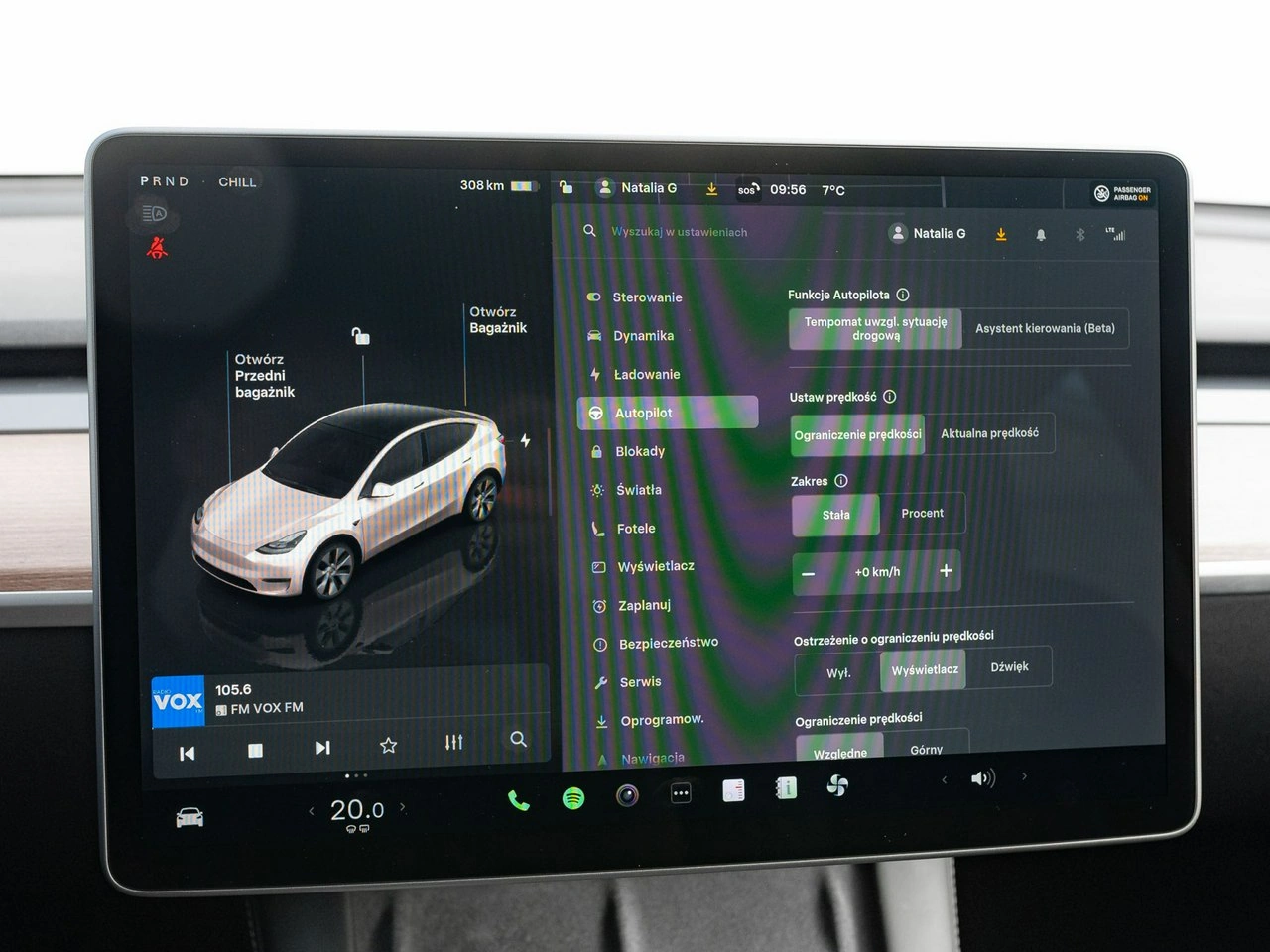 Tesla Y - Zdjęcie 16