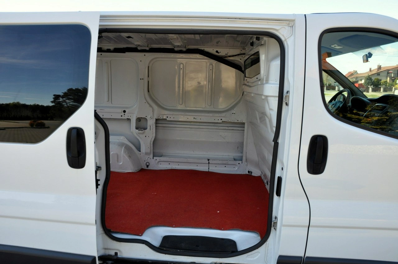 Opel Vivaro - Zdjęcie 31