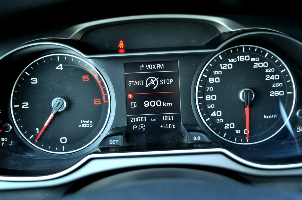 Audi A4 - Zdjęcie 25