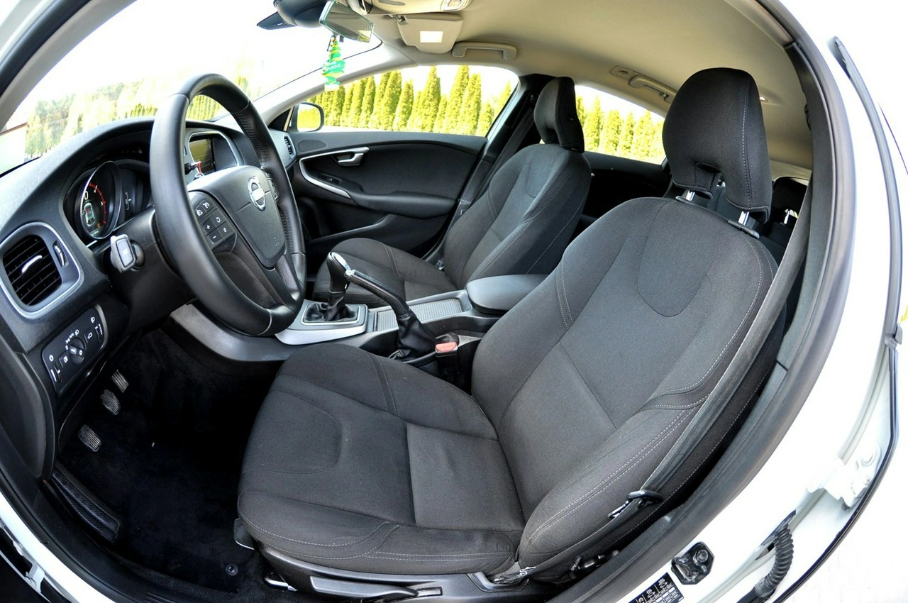 Volvo V40 - Zdjęcie 6