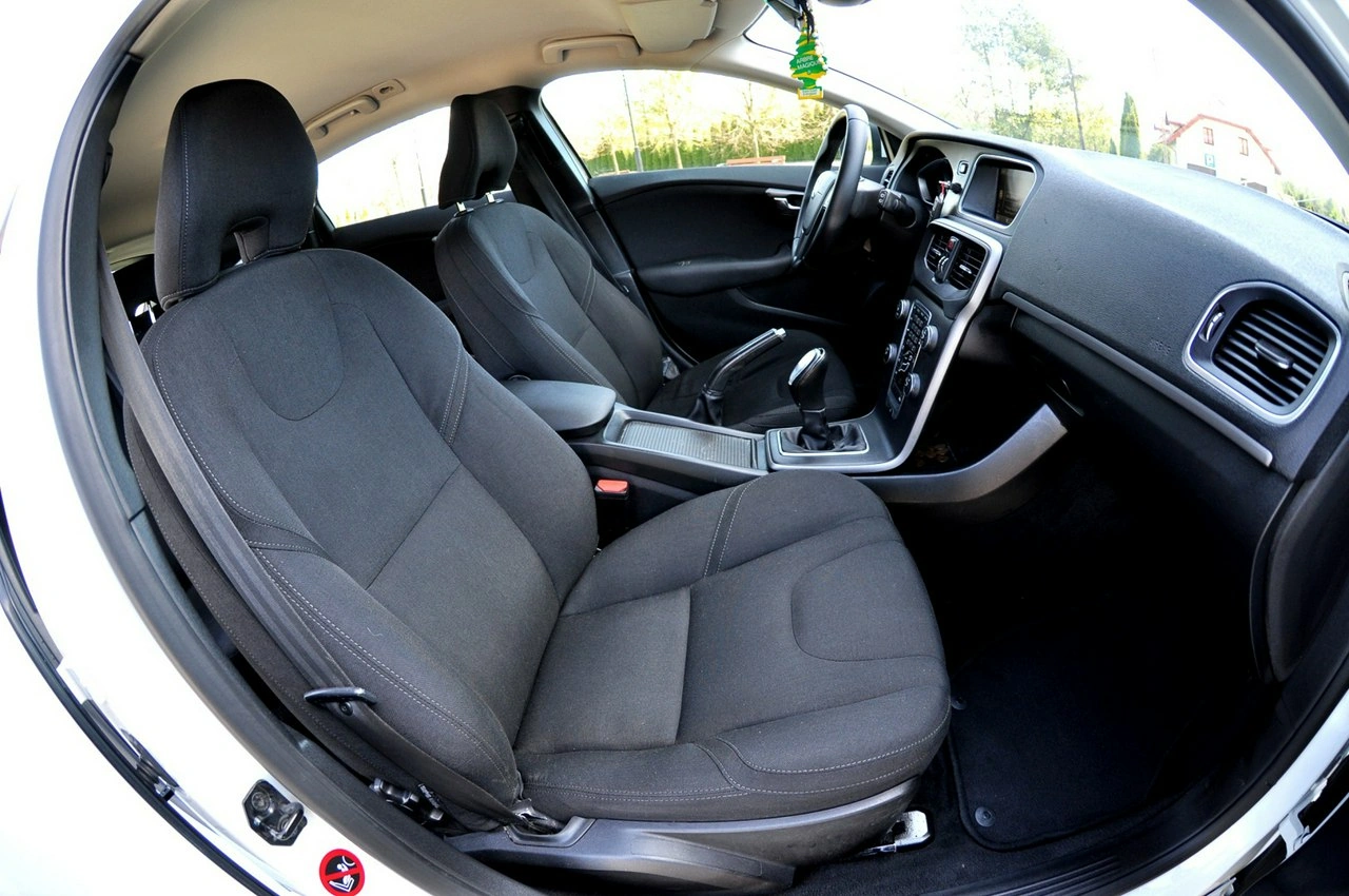 Volvo V40 - Zdjęcie 7