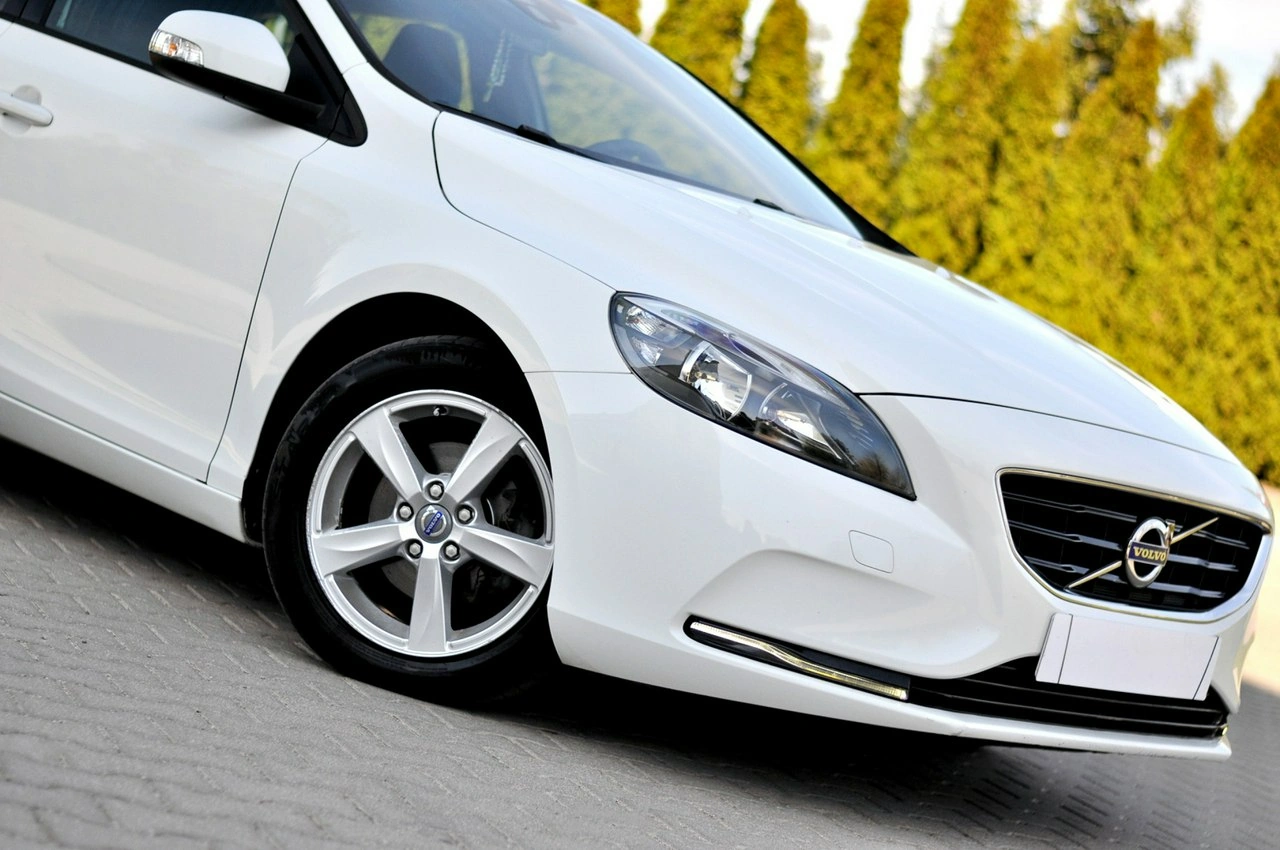 Volvo V40 - Zdjęcie 25