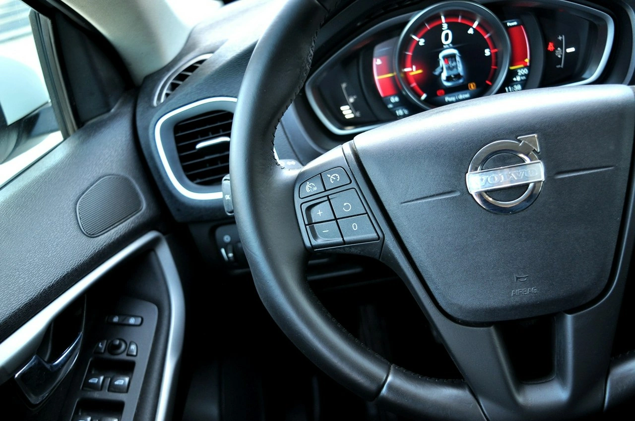 Volvo V40 - Zdjęcie 11