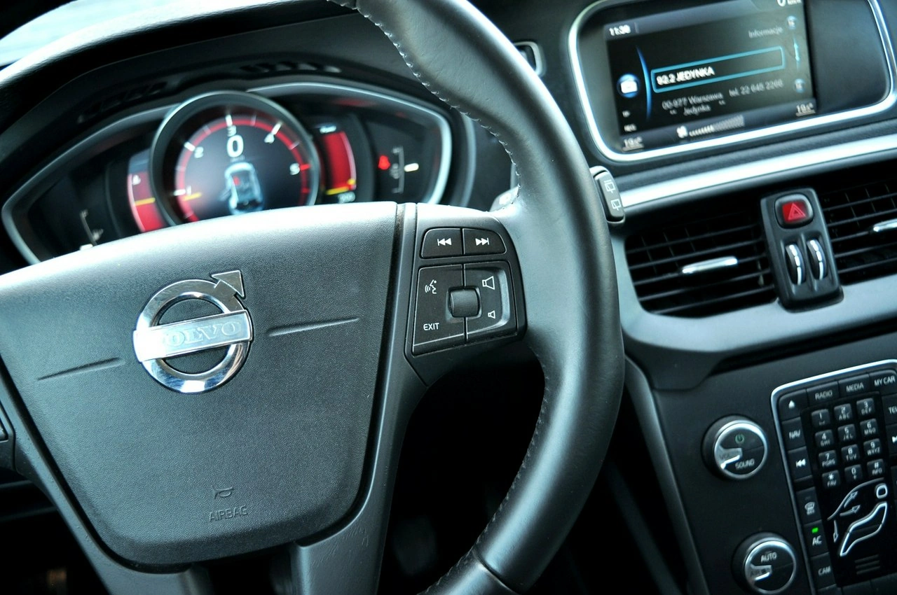 Volvo V40 - Zdjęcie 12