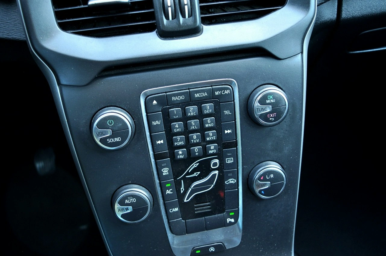 Volvo V40 - Zdjęcie 13