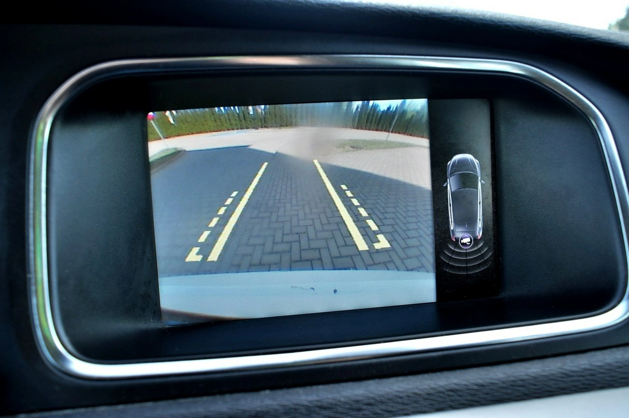 Volvo V40 - Zdjęcie 21