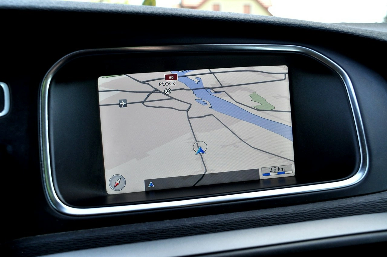 Volvo V40 - Zdjęcie 22