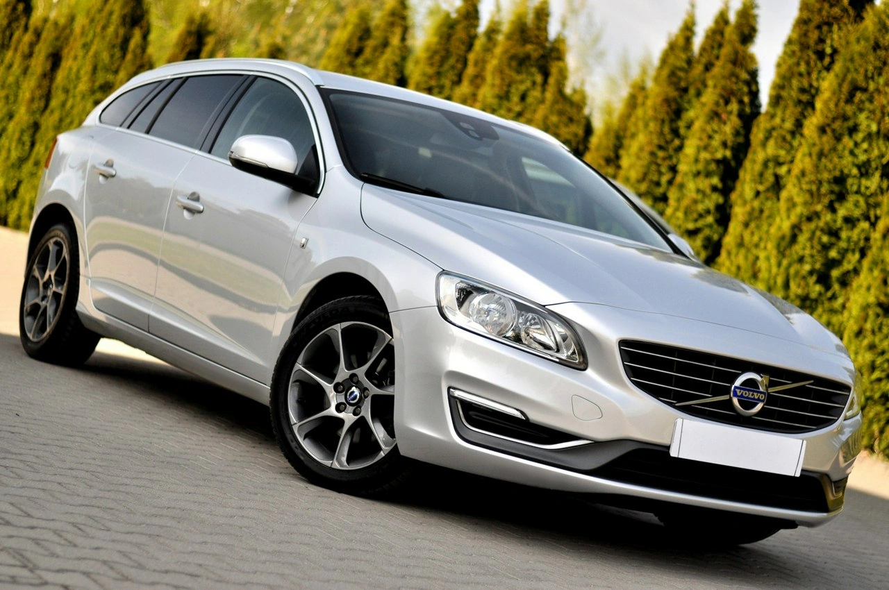 Volvo V60 - Główne zdjęcie