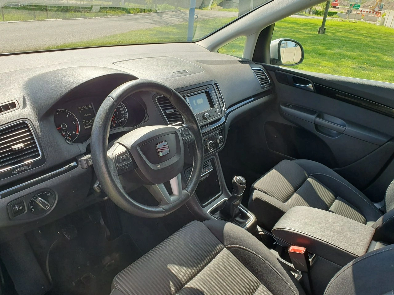 Seat Alhambra - Zdjęcie 16