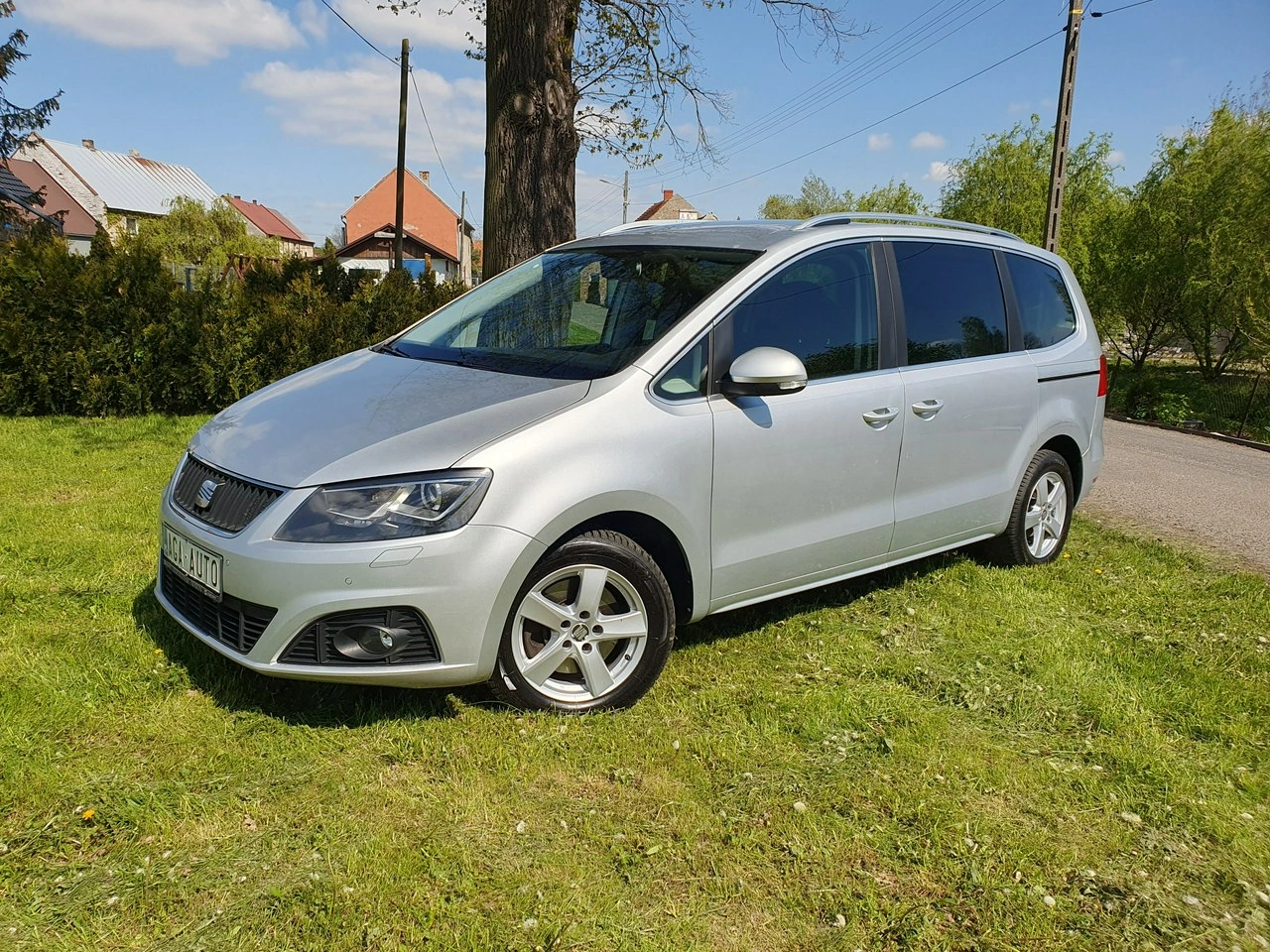 Seat Alhambra - Główne zdjęcie