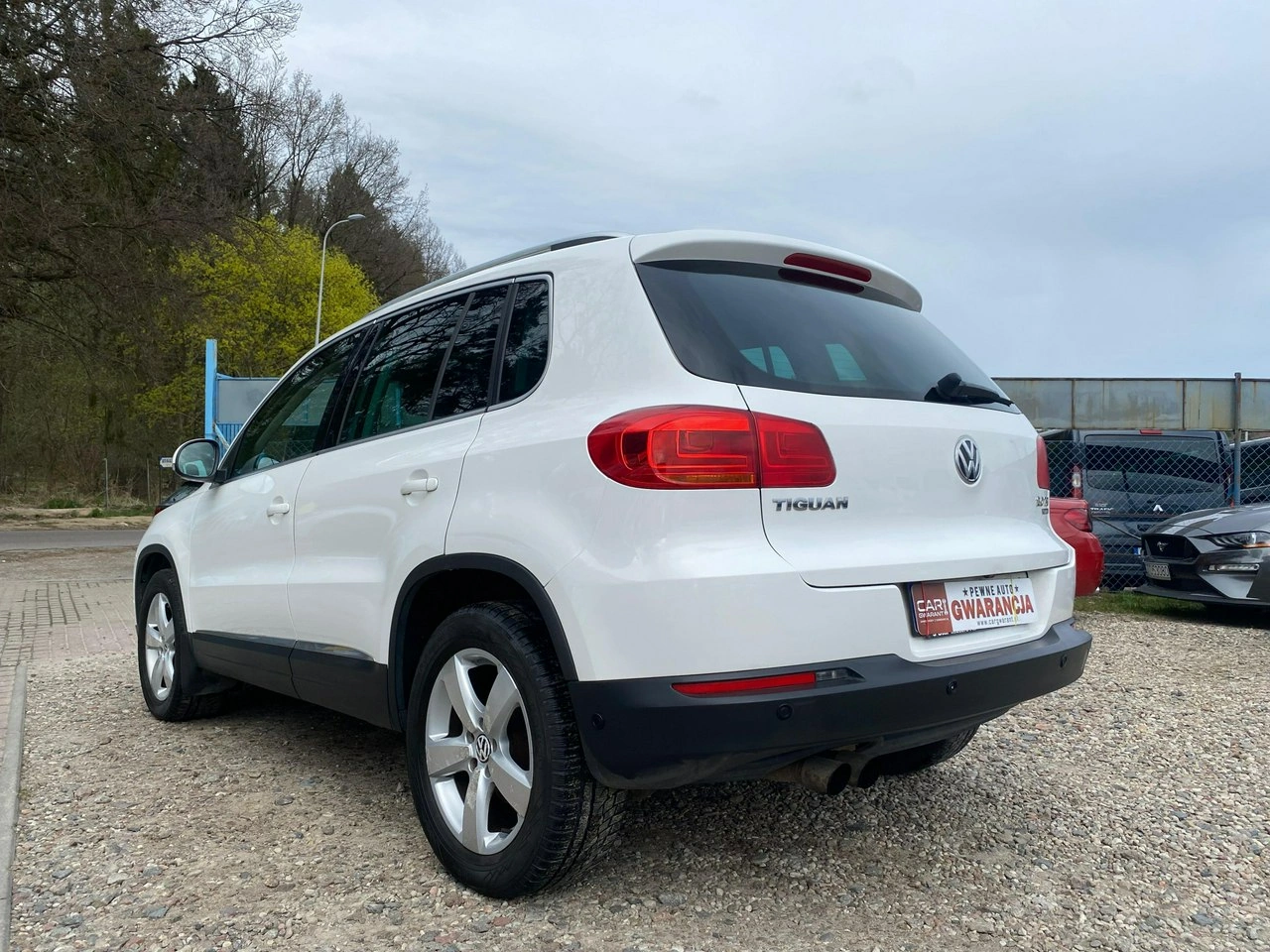 Volkswagen Tiguan - Zdjęcie 14