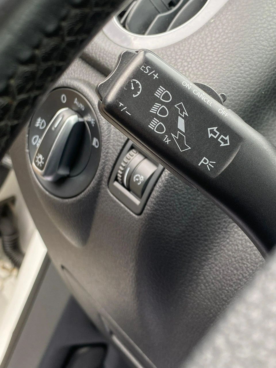 Volkswagen Tiguan - Zdjęcie 45