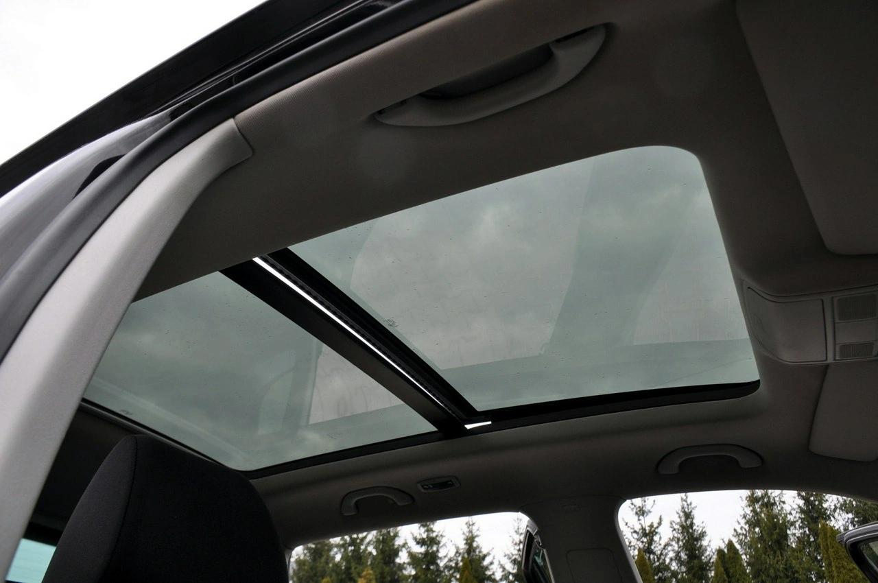 Volkswagen Tiguan - Zdjęcie 29