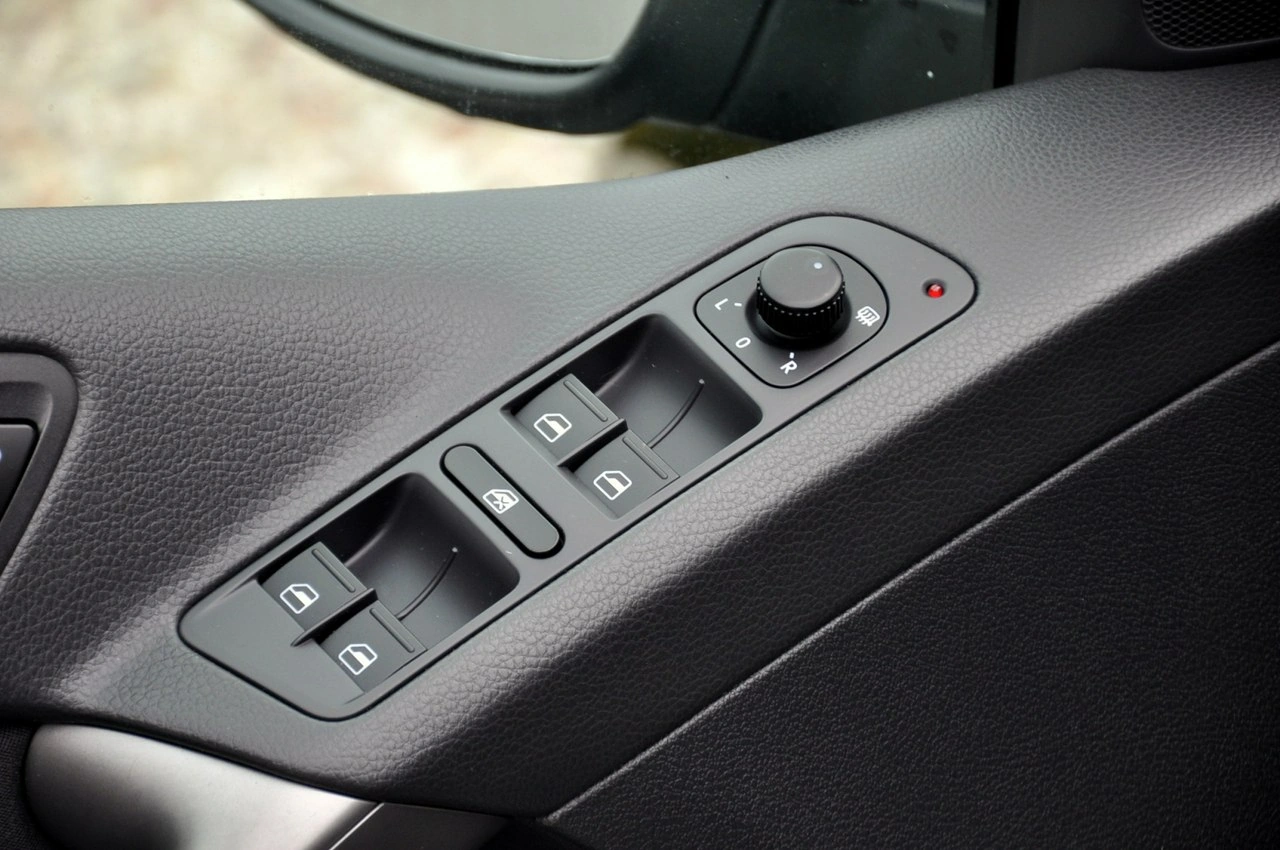 Volkswagen Tiguan - Zdjęcie 36