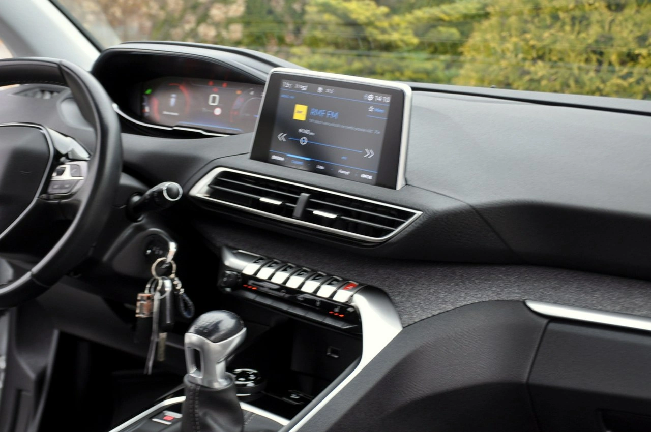 Peugeot 3008 - Zdjęcie 25