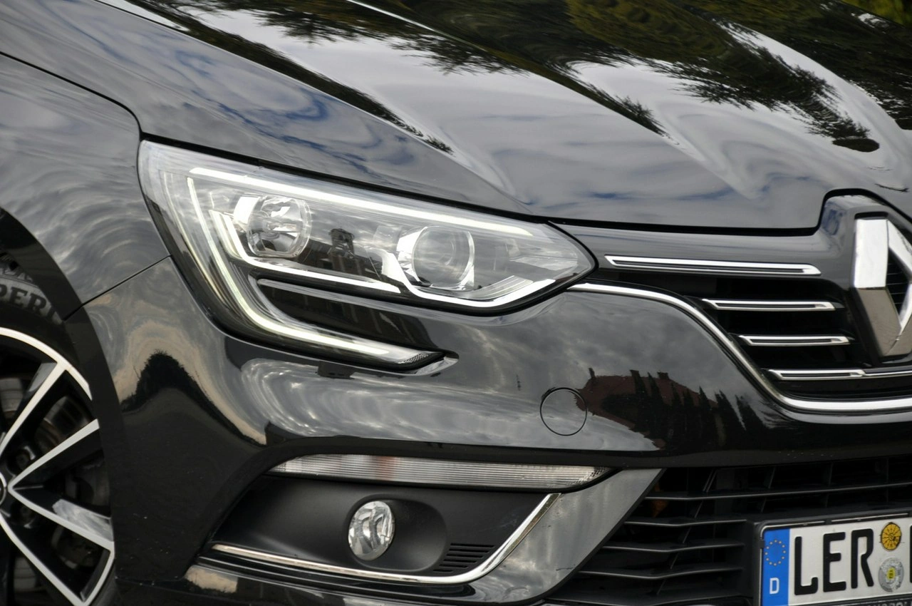 Renault Megane - Zdjęcie 11