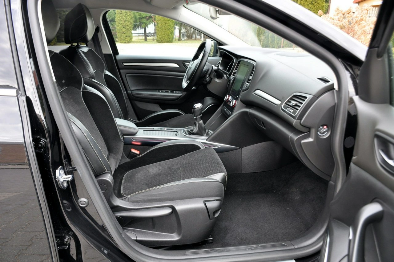 Renault Megane - Zdjęcie 16