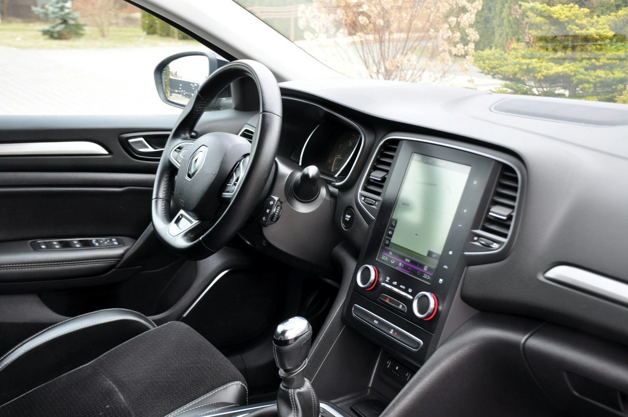 Renault Megane - Zdjęcie 17