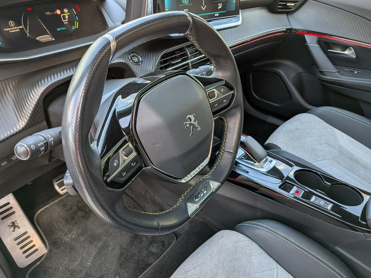 Peugeot 2008 - Zdjęcie 12