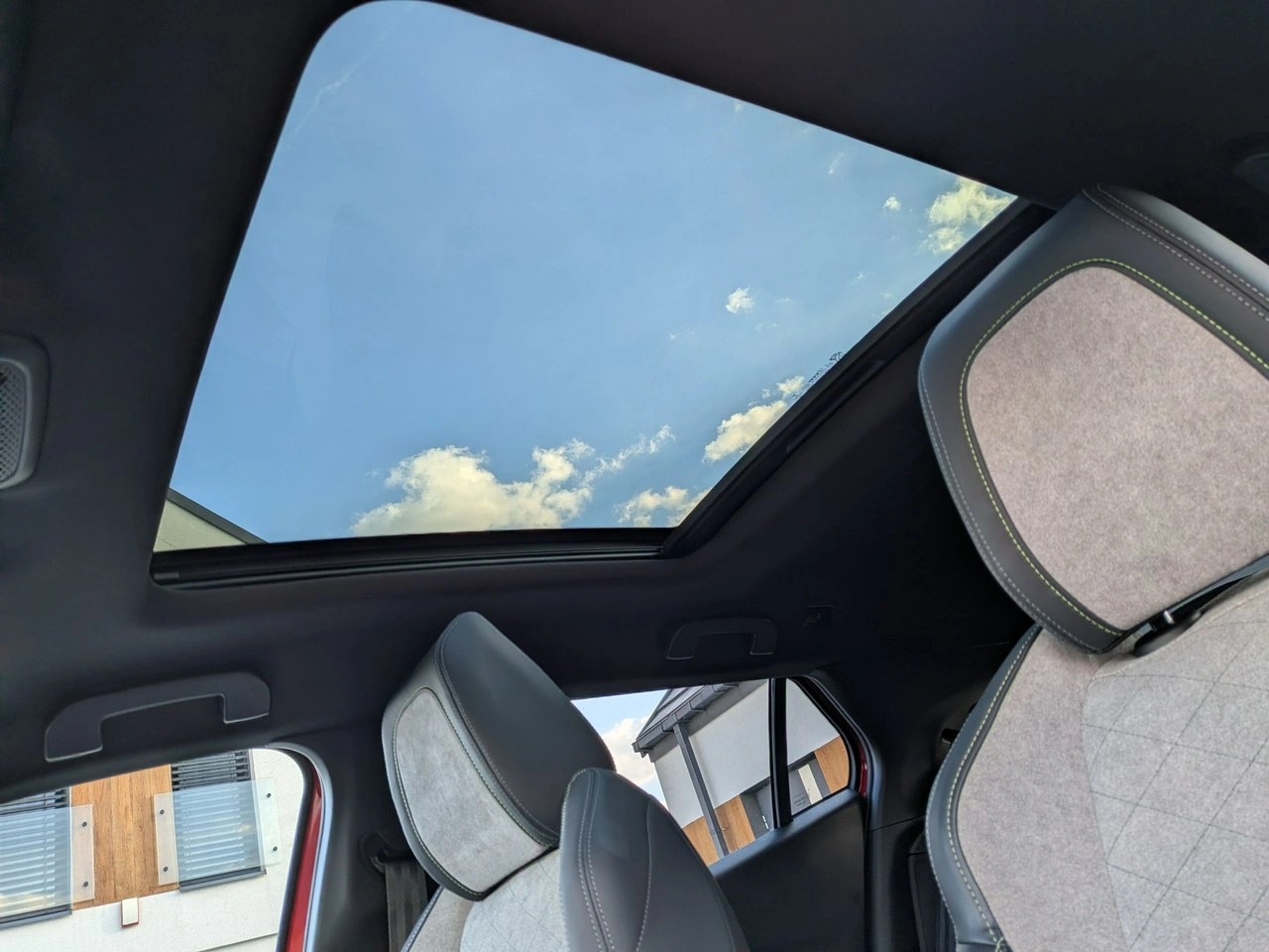 Peugeot 2008 - Zdjęcie 33