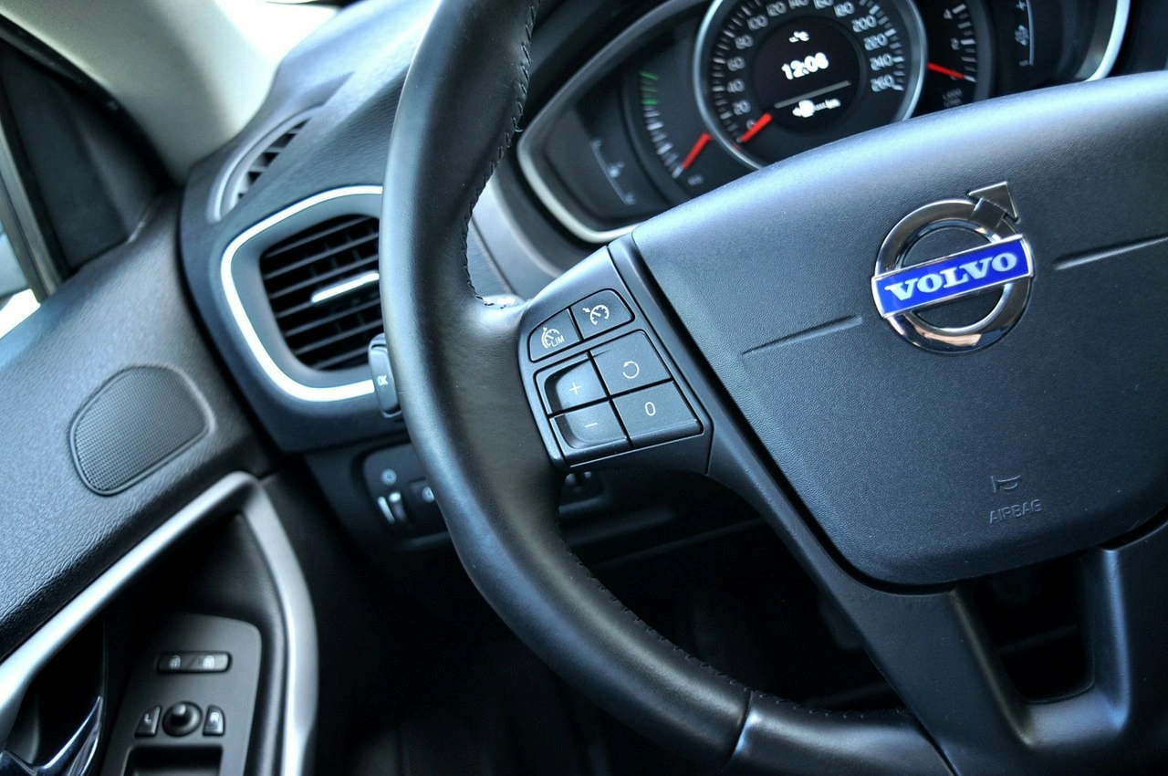 Volvo V40 - Zdjęcie 13