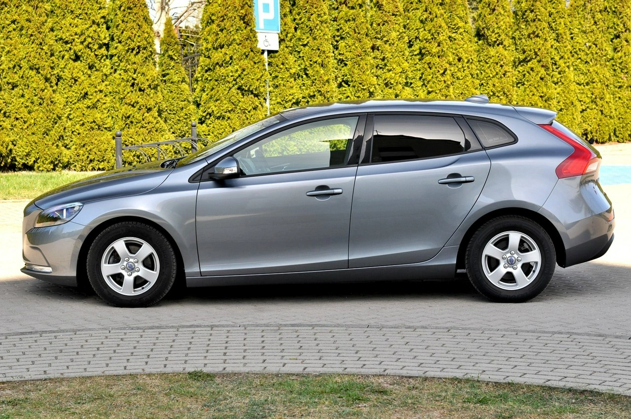 Volvo V40 - Zdjęcie 28