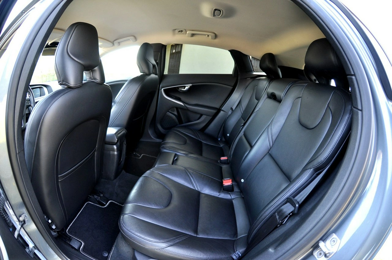 Volvo V40 - Zdjęcie 8