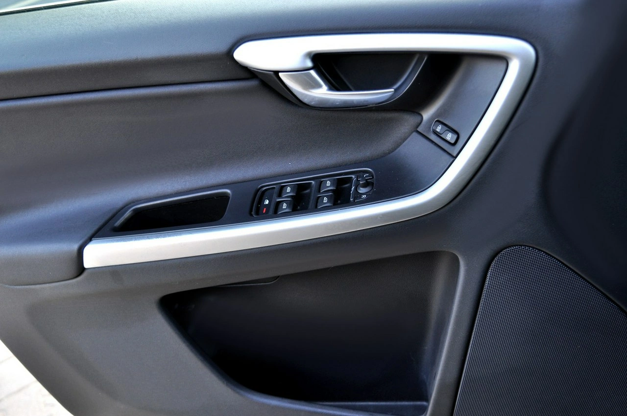 Volvo XC 60 - Zdjęcie 11