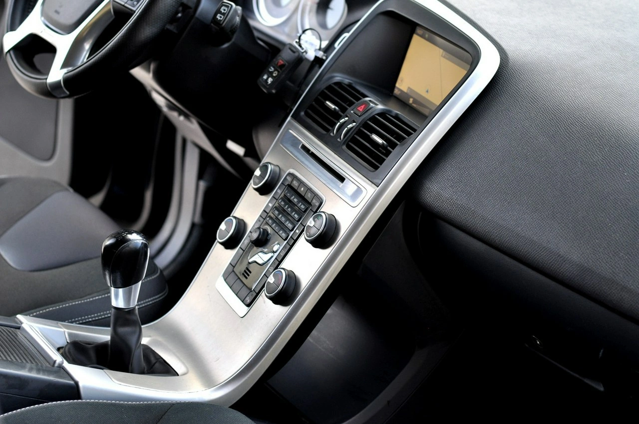 Volvo XC 60 - Zdjęcie 16