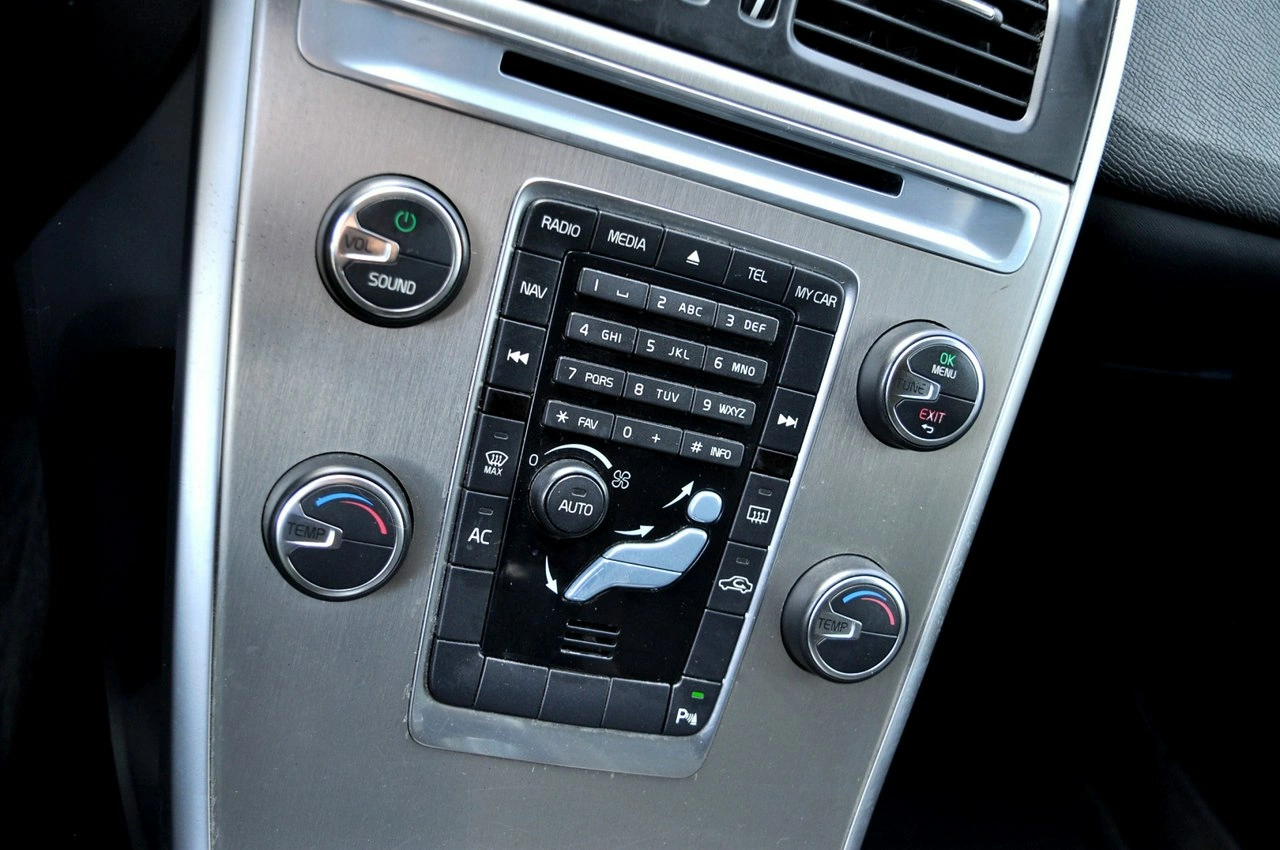 Volvo XC 60 - Zdjęcie 17