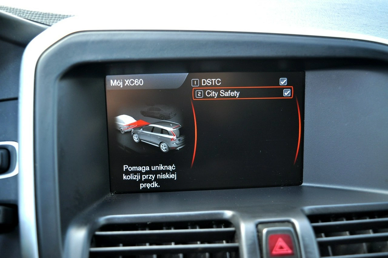 Volvo XC 60 - Zdjęcie 21