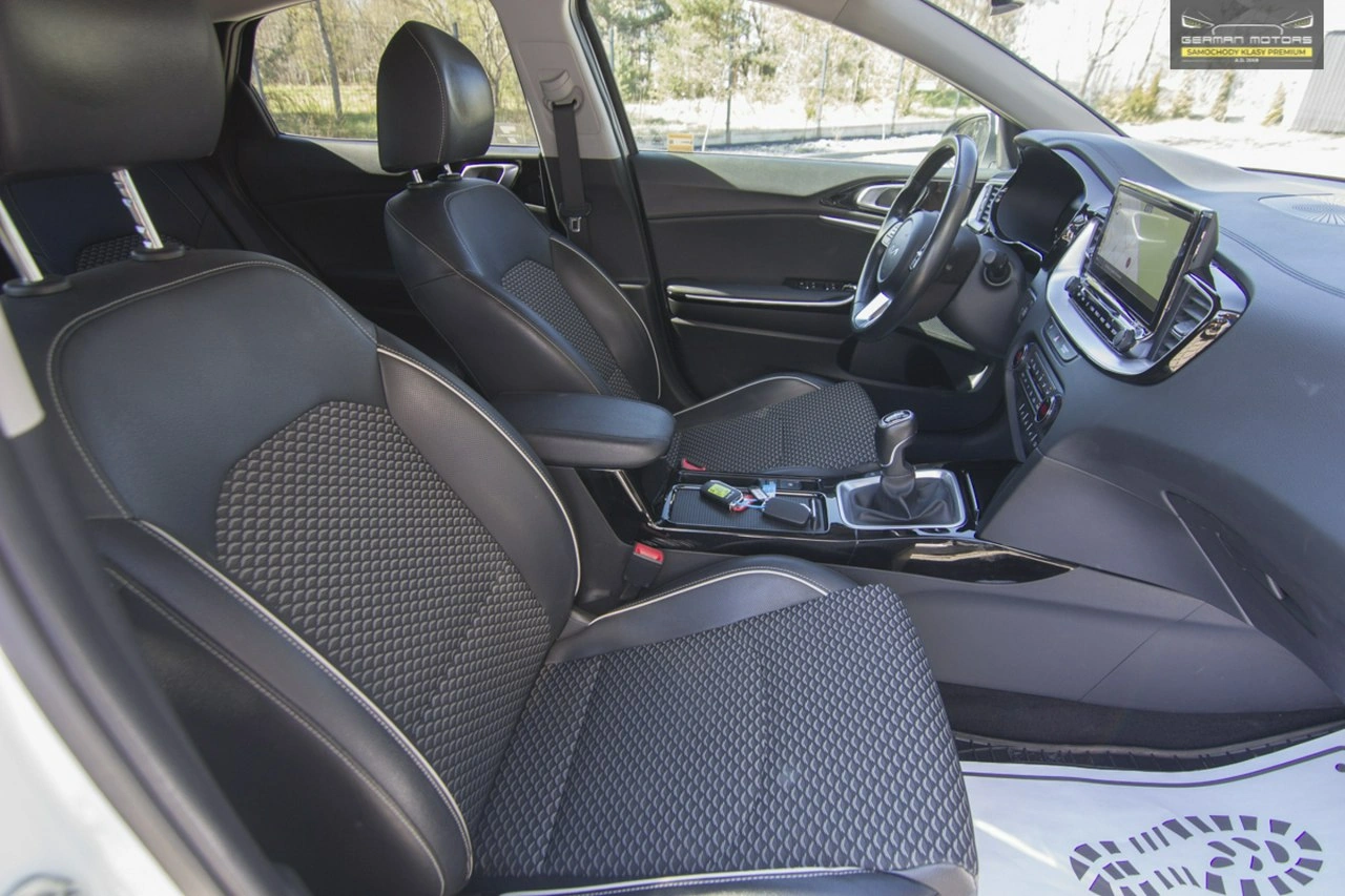 Kia XCeed - Zdjęcie 30