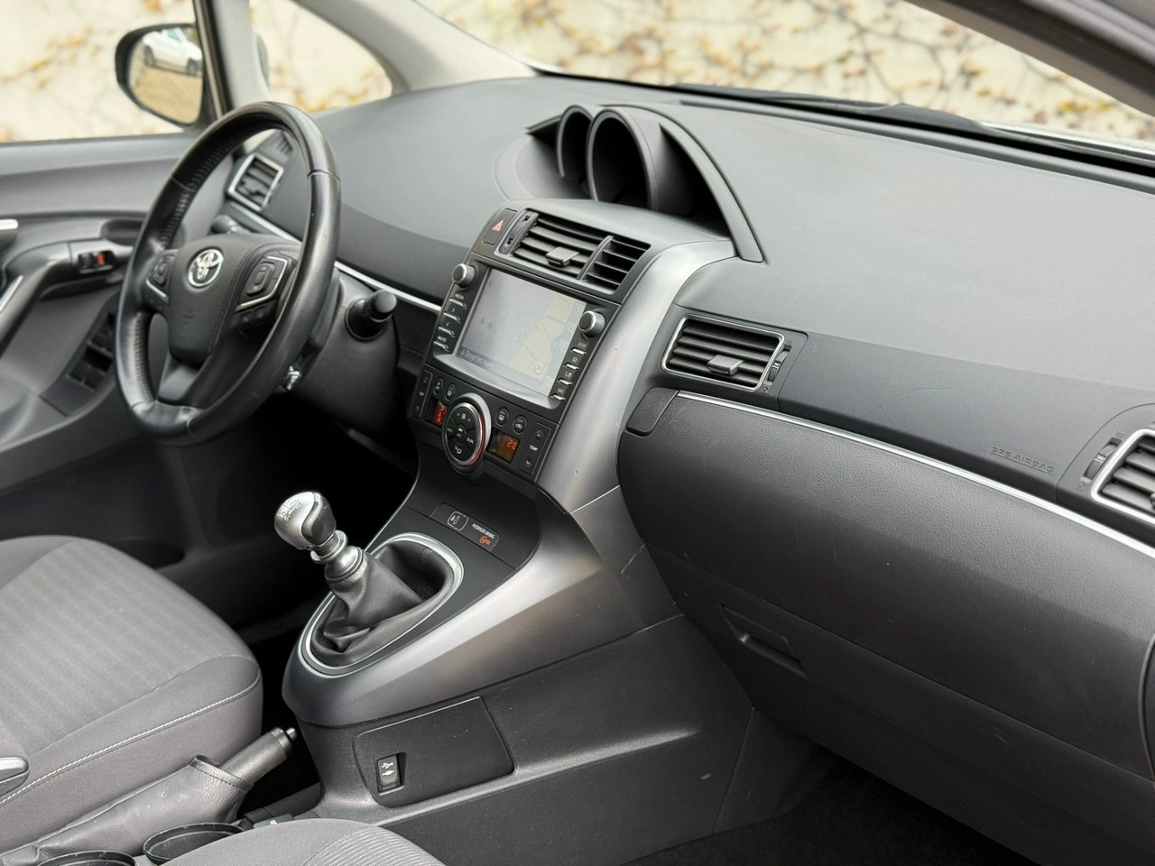 Toyota Verso - Zdjęcie 17