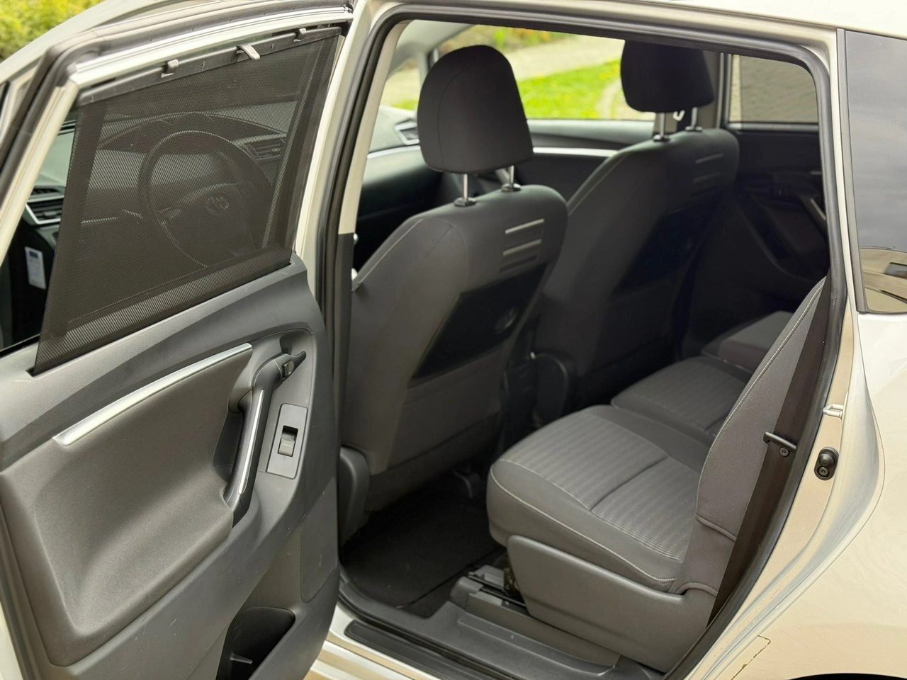 Toyota Verso - Zdjęcie 20