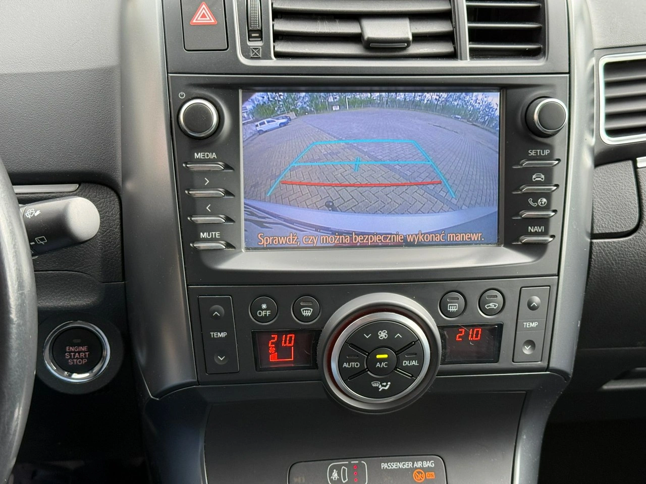 Toyota Verso - Zdjęcie 25