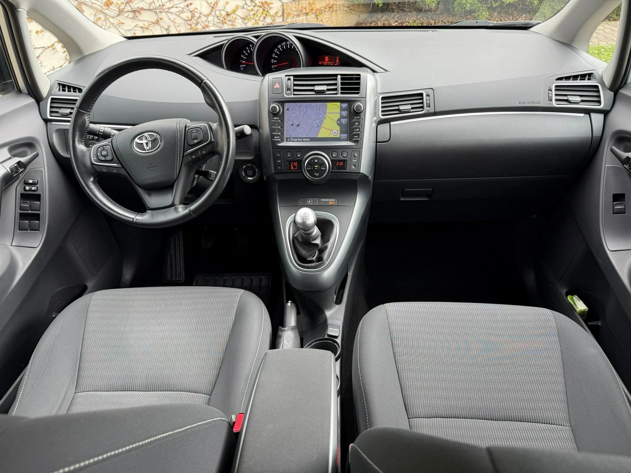 Toyota Verso - Zdjęcie 5