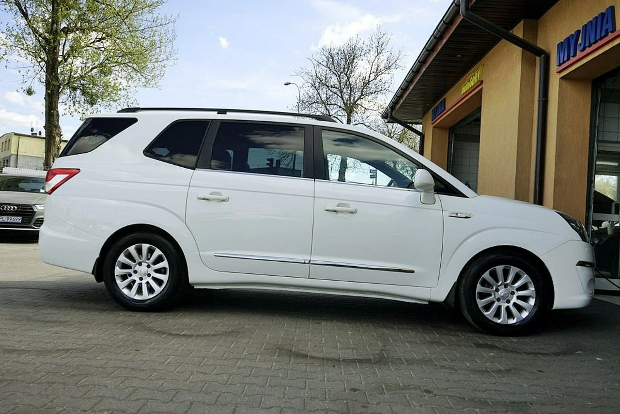 SsangYong Rodius - Zdjęcie 12