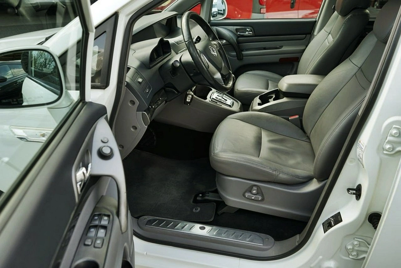 SsangYong Rodius - Zdjęcie 15
