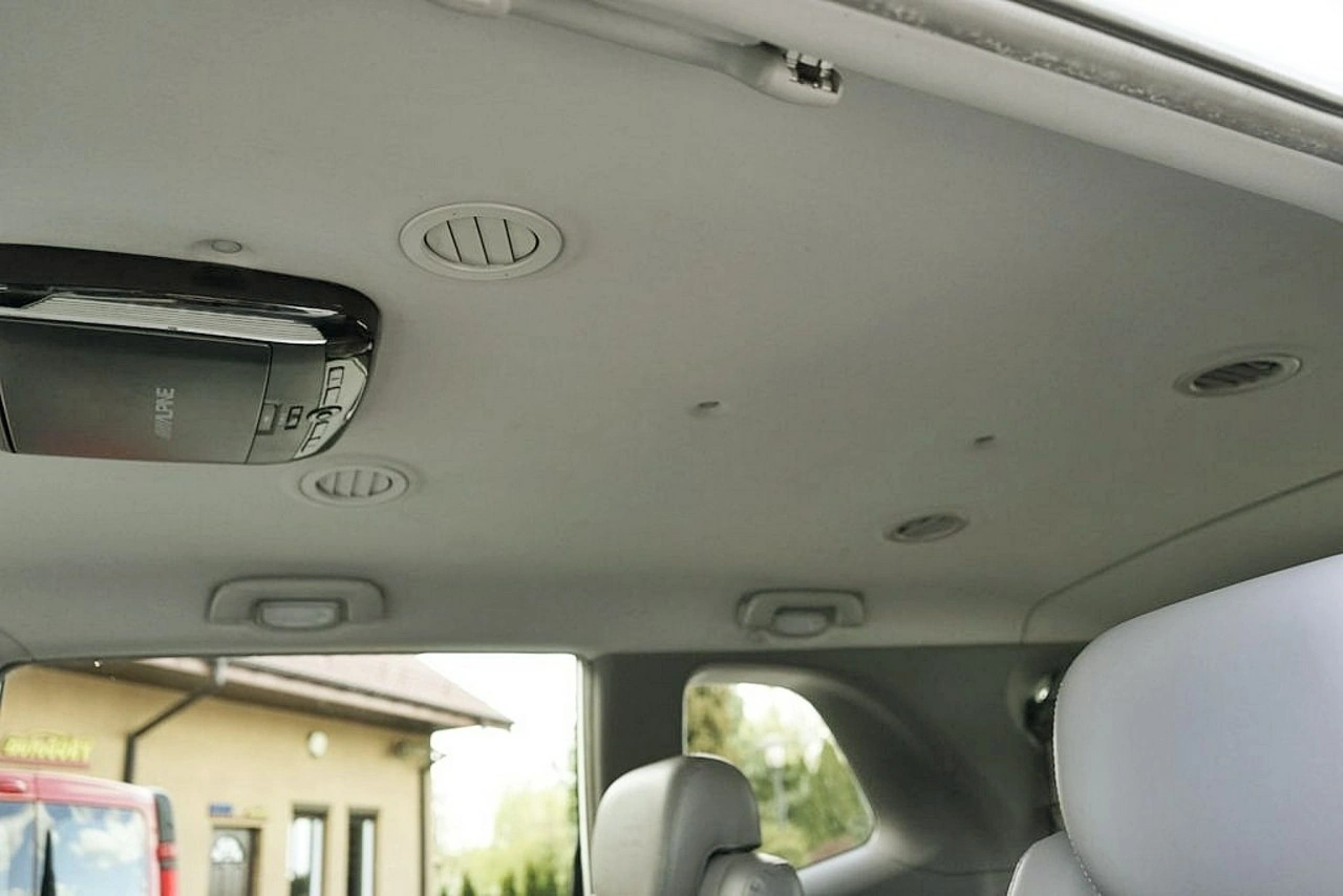 SsangYong Rodius - Zdjęcie 29