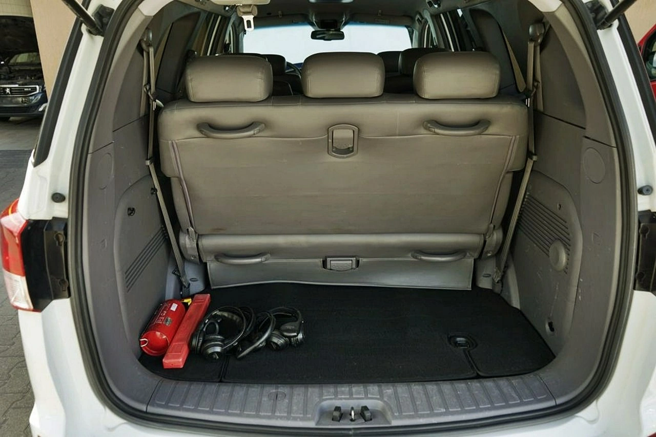 SsangYong Rodius - Zdjęcie 32