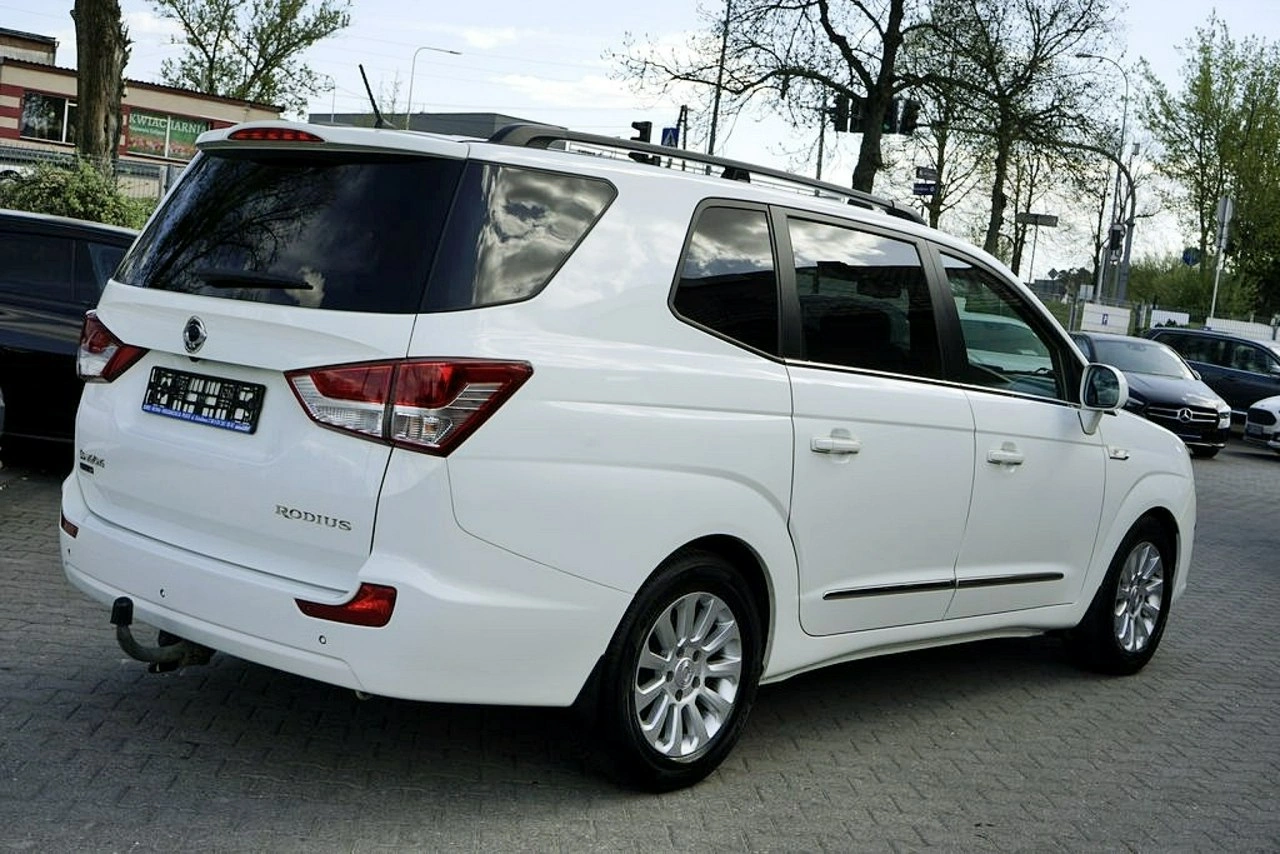 SsangYong Rodius - Zdjęcie 6