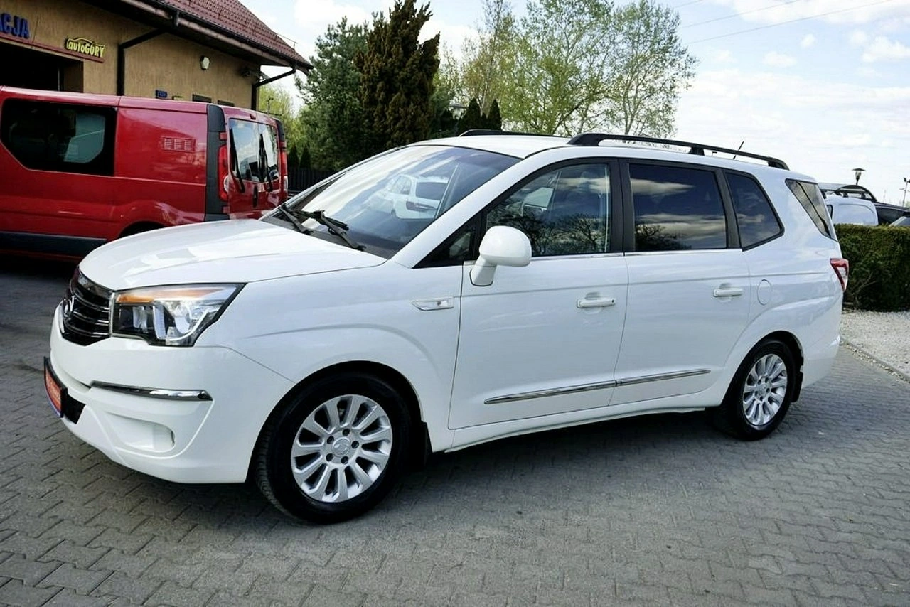 SsangYong Rodius - Zdjęcie 7