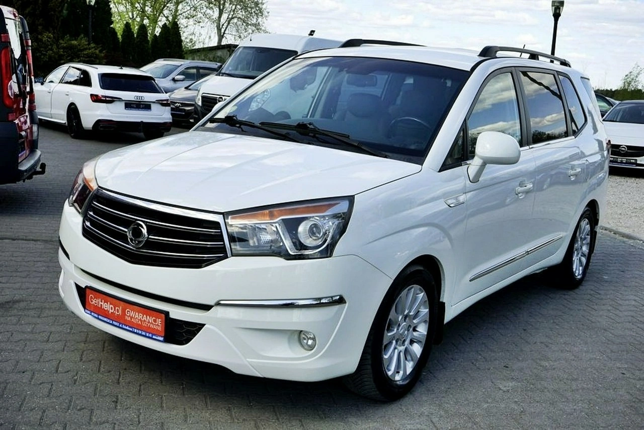 SsangYong Rodius - Zdjęcie 8