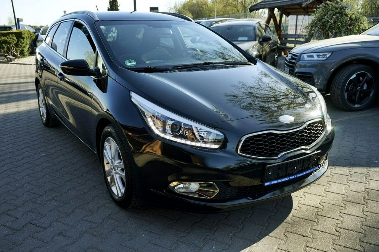 Kia Ceed - Zdjęcie 12